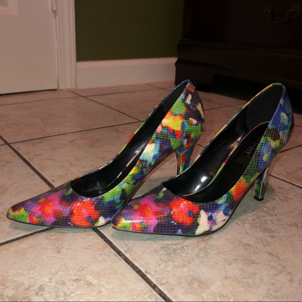 Women’s shoes